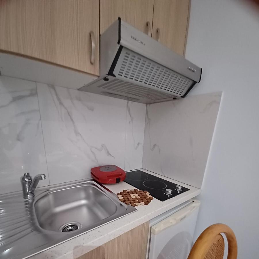 Hotel Arileo Himarë Zimmer foto