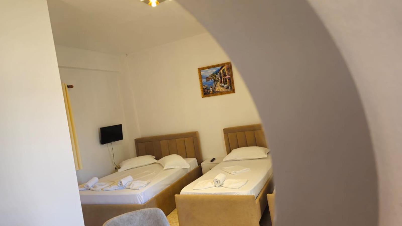Hotel Arileo Himarë Zimmer foto