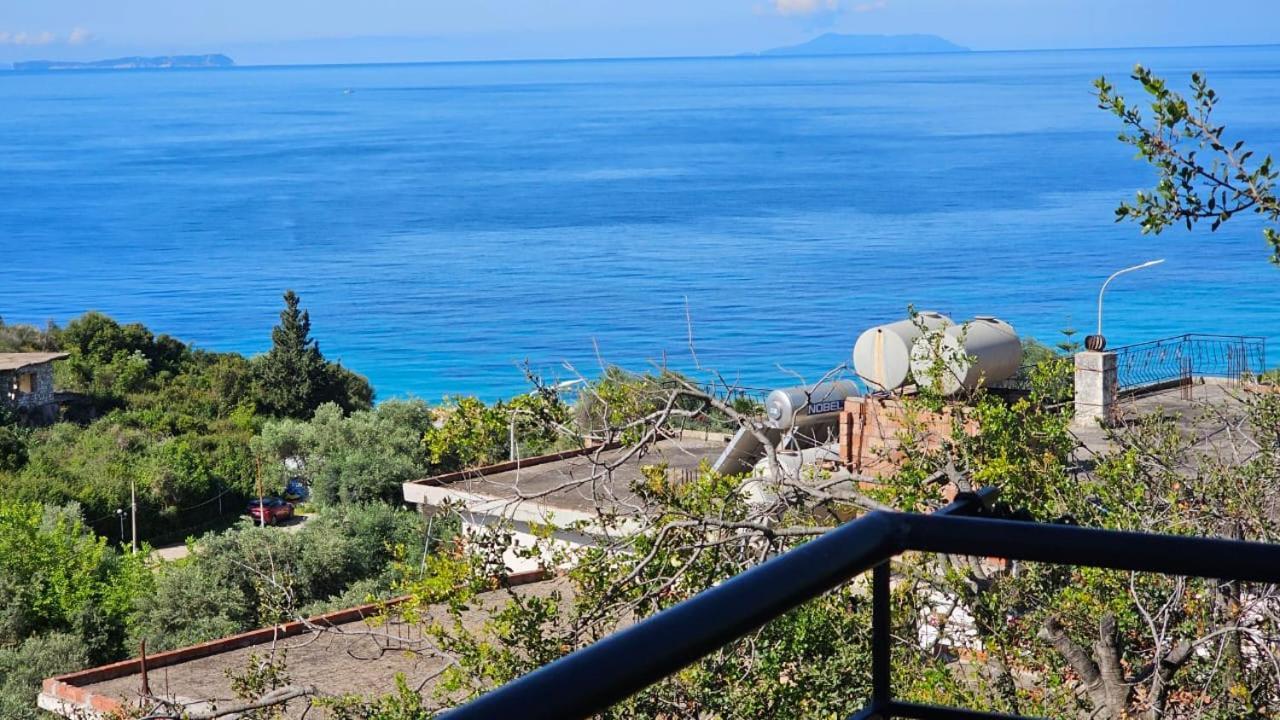 Hotel Arileo Himarë Zimmer foto