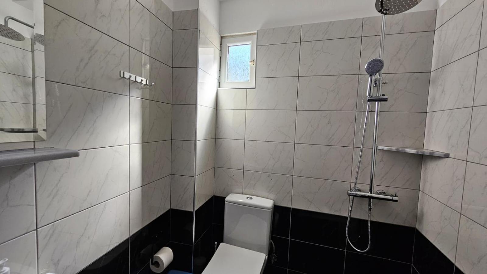 Hotel Arileo Himarë Zimmer foto