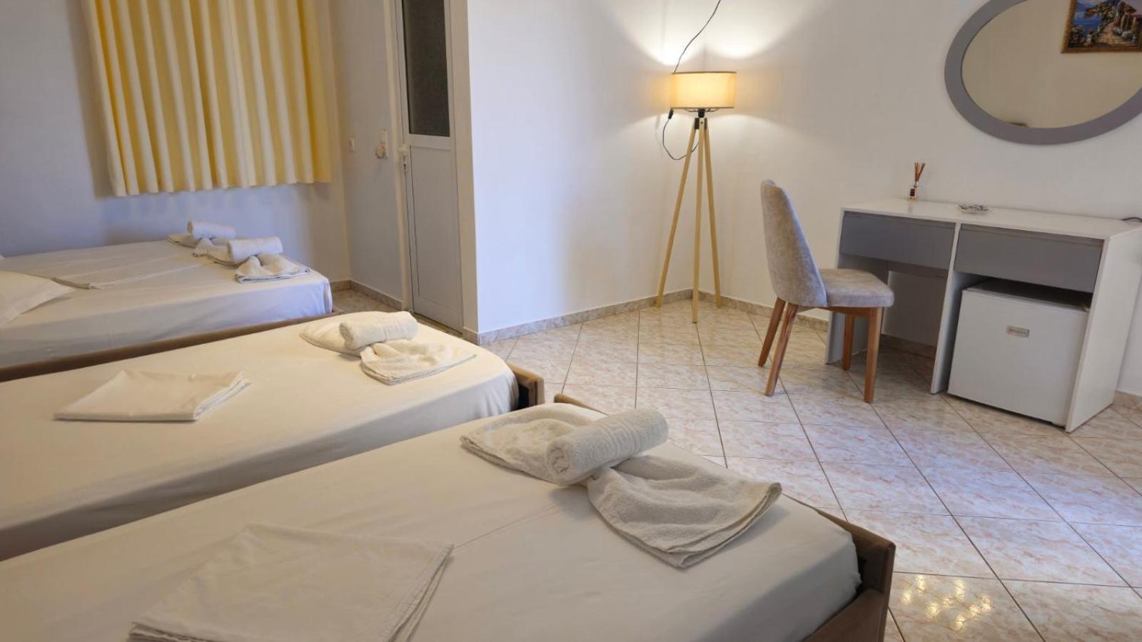 Hotel Arileo Himarë Zimmer foto
