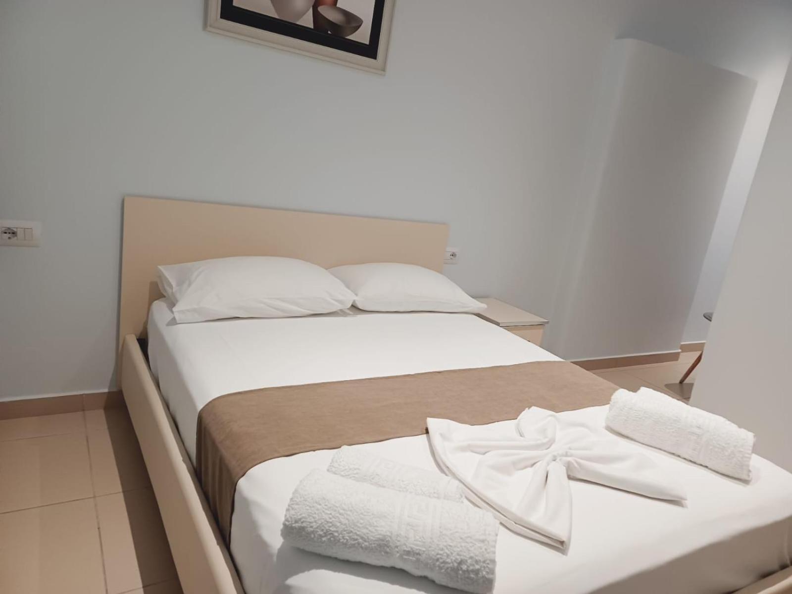 Hotel Arileo Himarë Zimmer foto